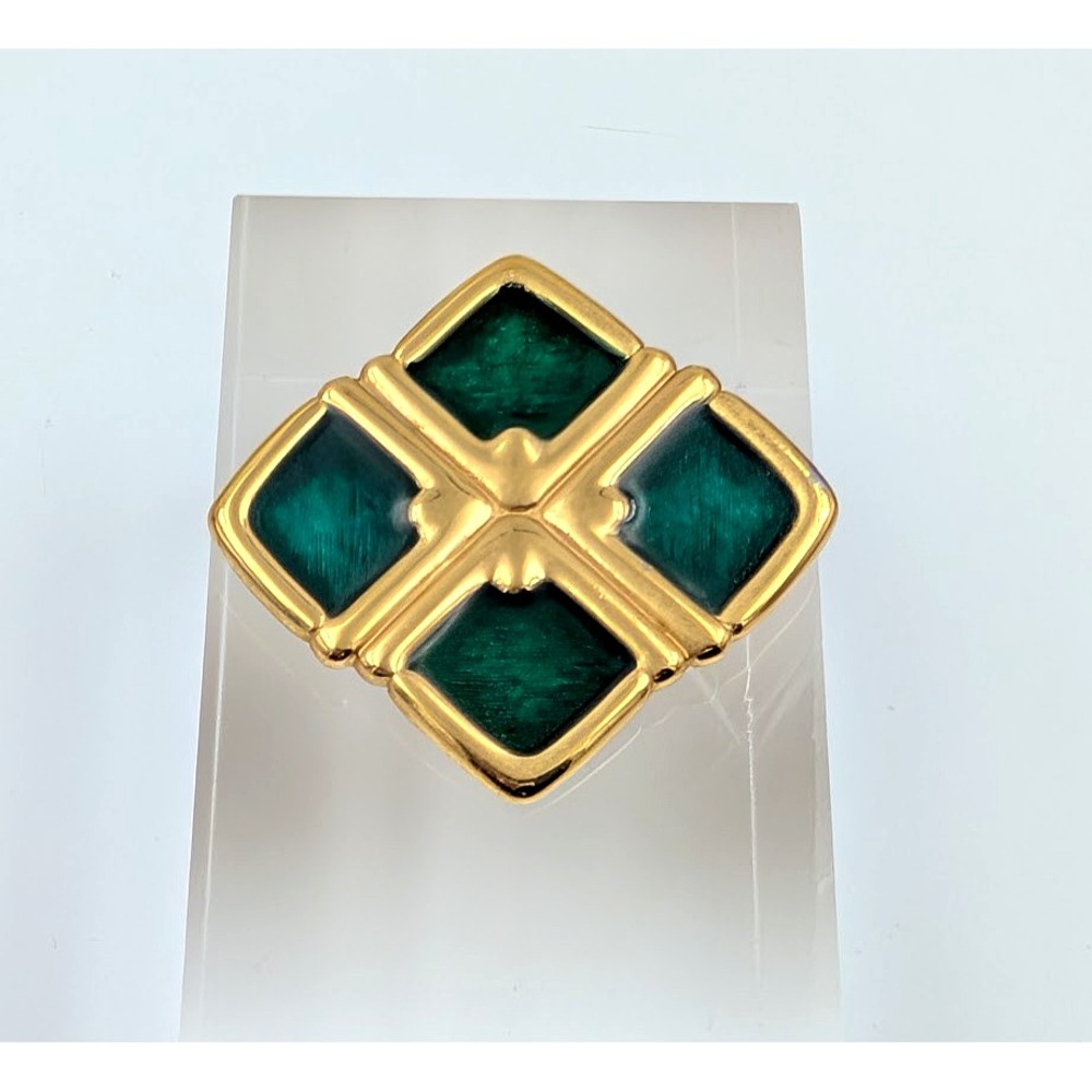 VTG Monet Maltese‎ Cross Brooch Green Enamel Gold Tone Courage Protection Symbol